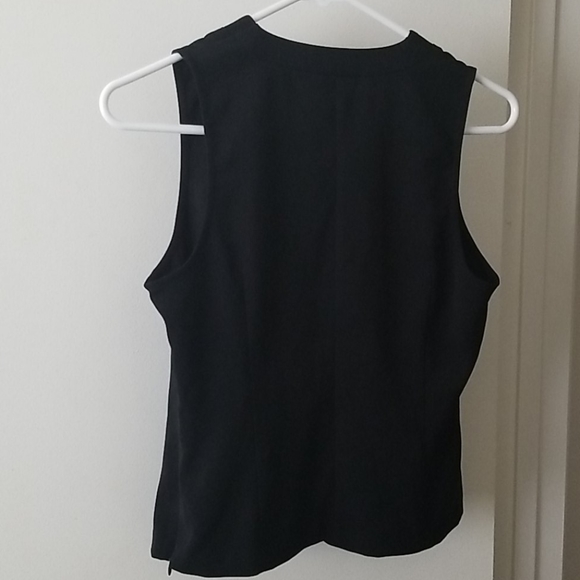 Banana Republic stretch V neck black top - Picture 2 of 3